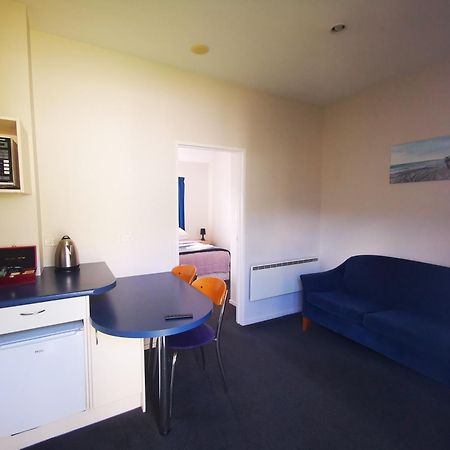 Airport Birches Motel Крайстчърч Стая снимка