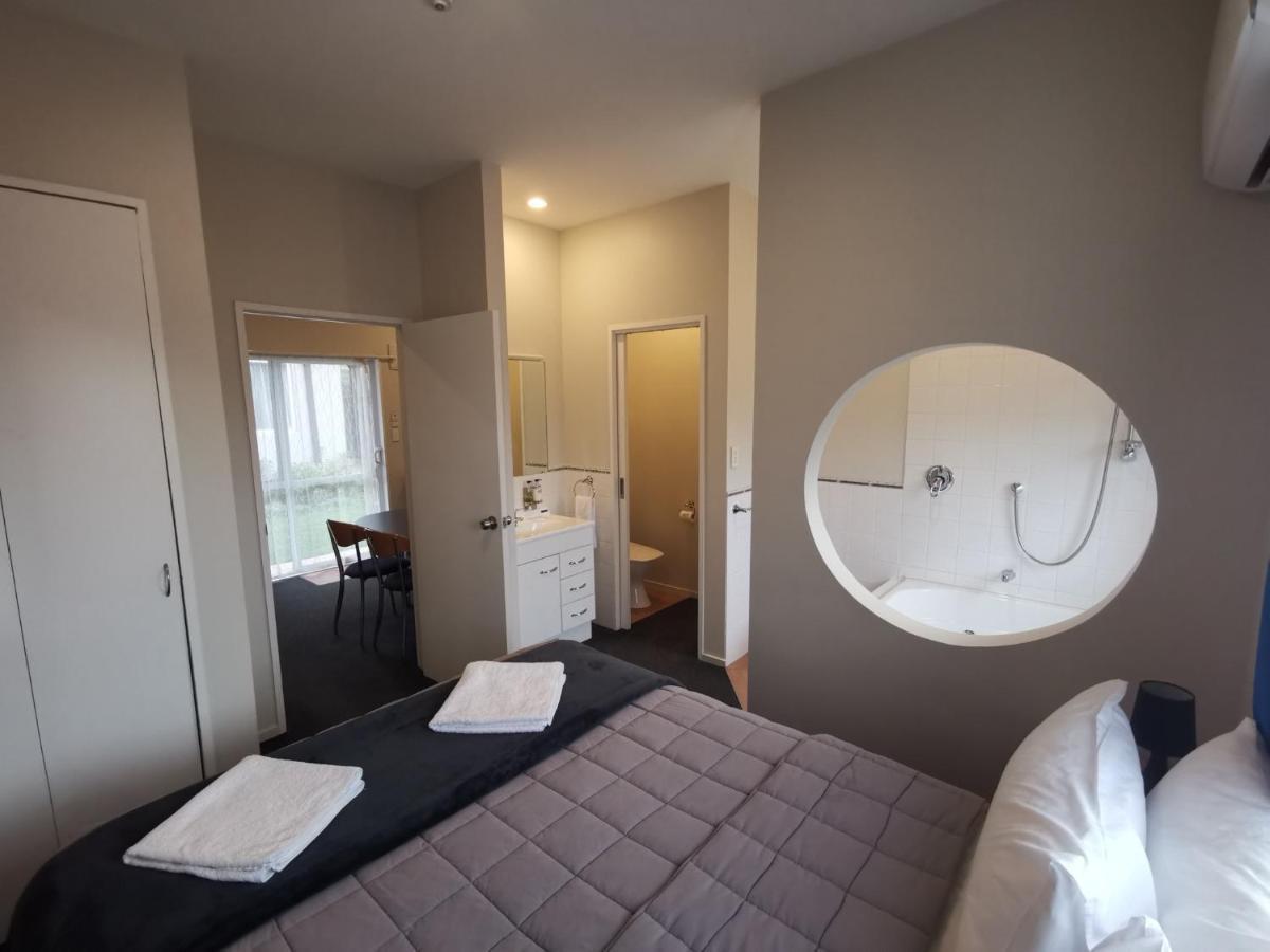 Airport Birches Motel Крайстчърч Екстериор снимка