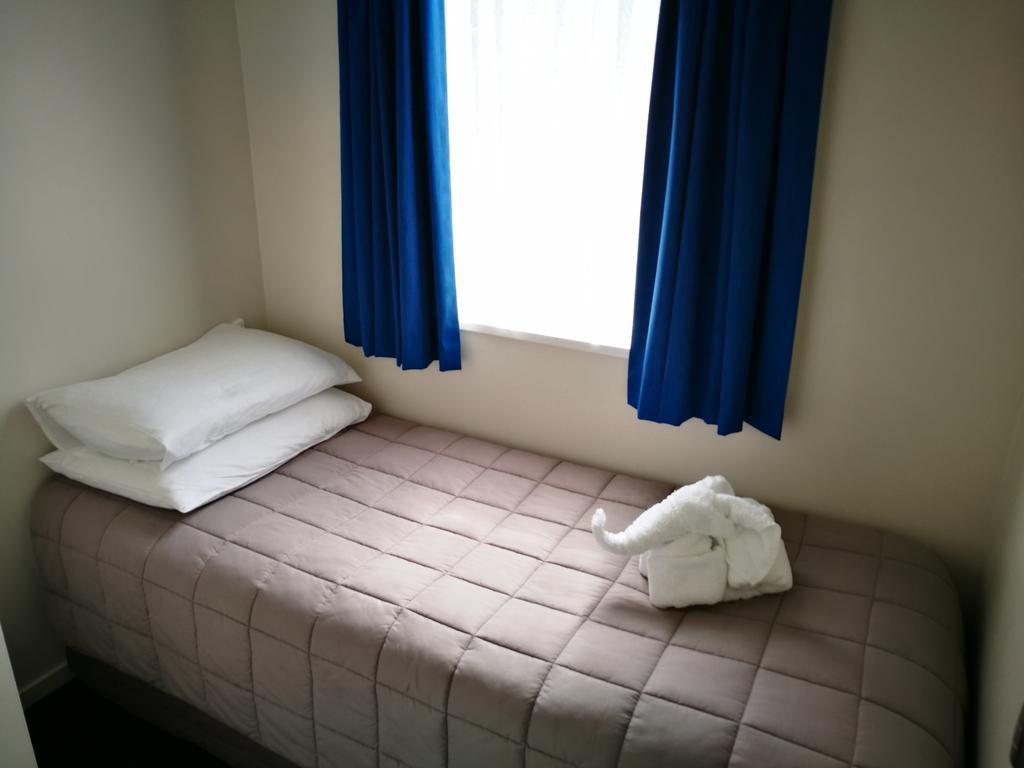 Airport Birches Motel Крайстчърч Екстериор снимка