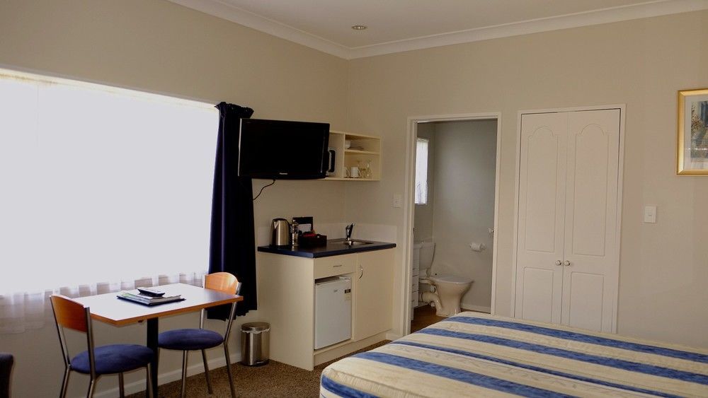 Airport Birches Motel Крайстчърч Екстериор снимка