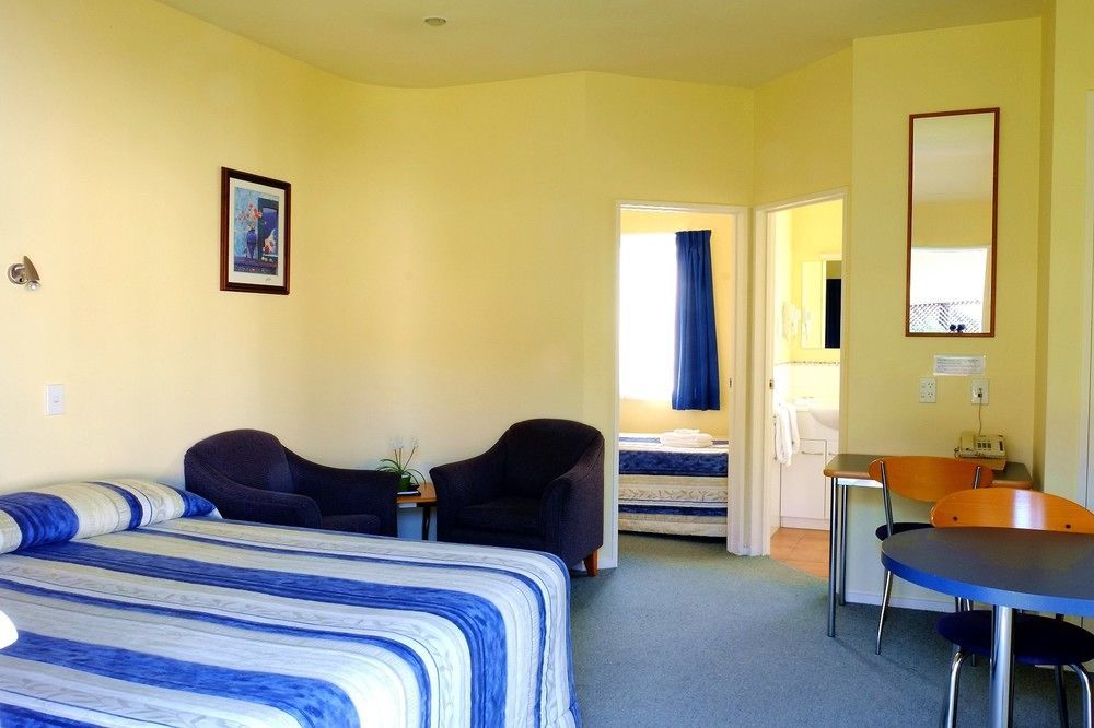 Airport Birches Motel Крайстчърч Екстериор снимка