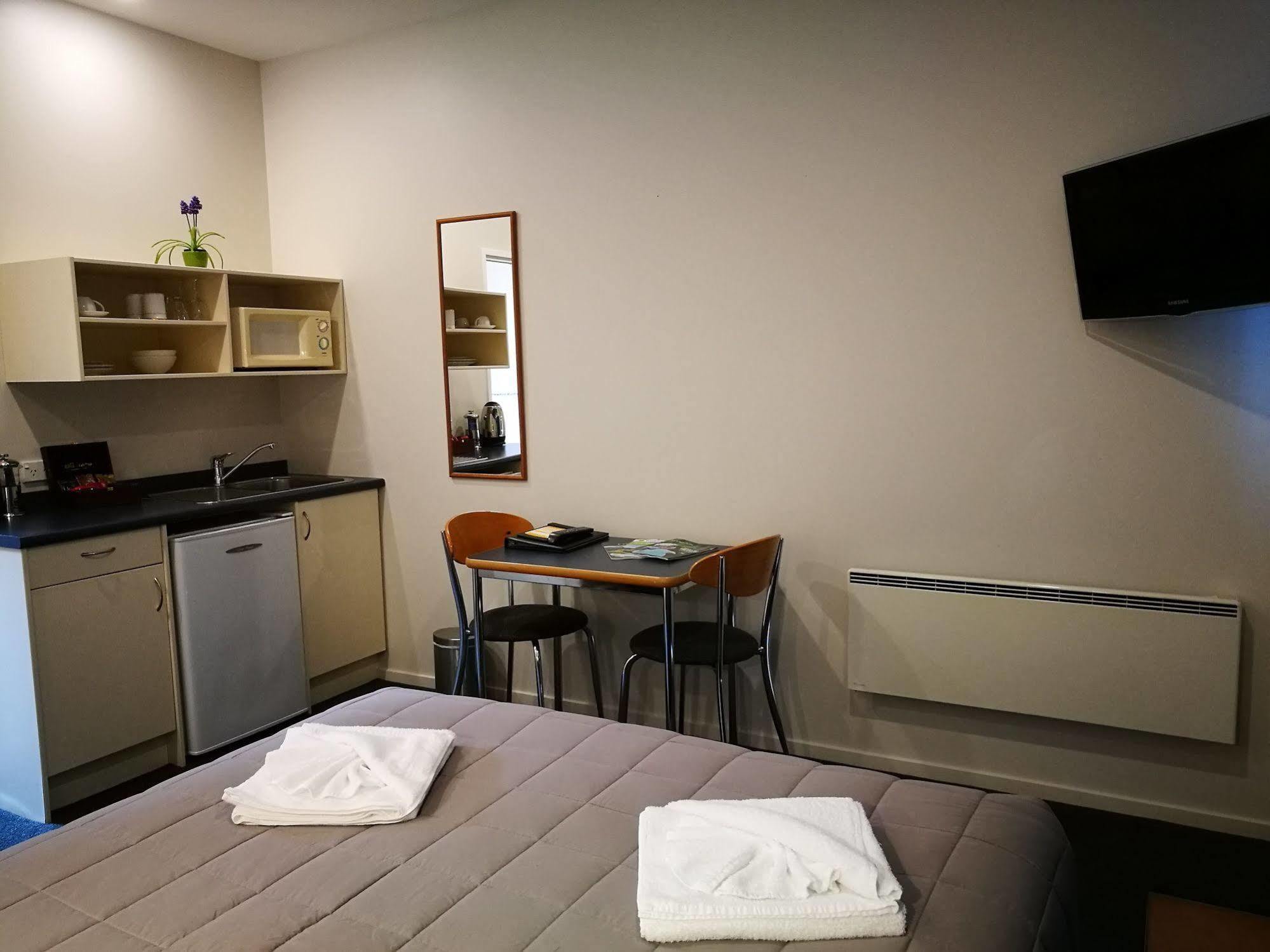 Airport Birches Motel Крайстчърч Екстериор снимка
